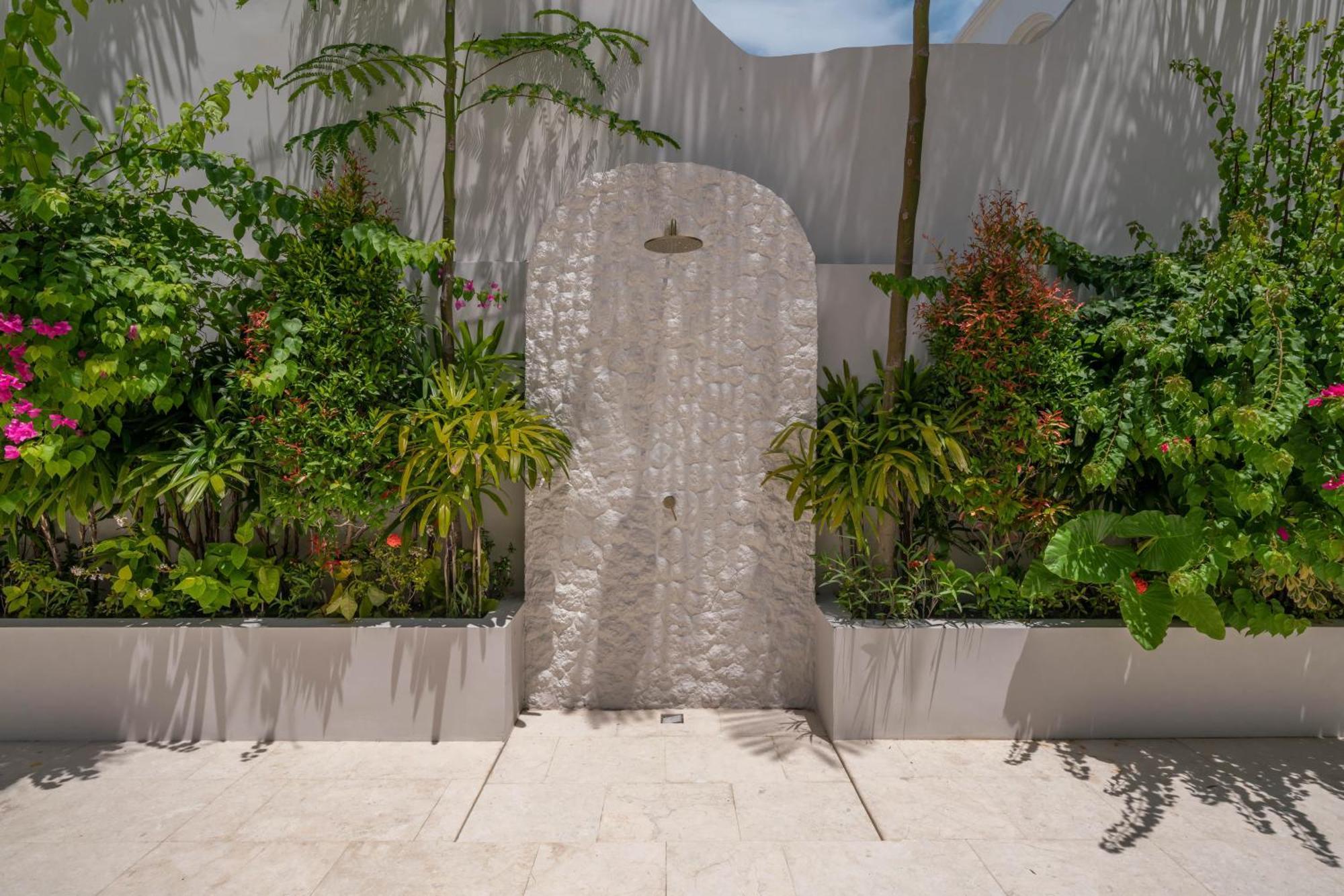 Villa Milana: 5Br Mediterrenean Villa In Canggu מראה חיצוני תמונה