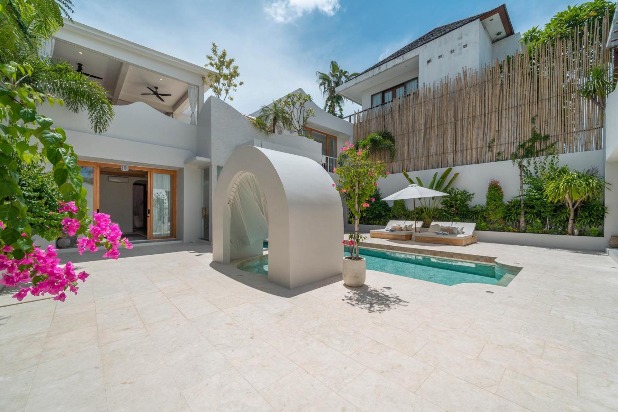 Villa Milana: 5Br Mediterrenean Villa In Canggu מראה חיצוני תמונה
